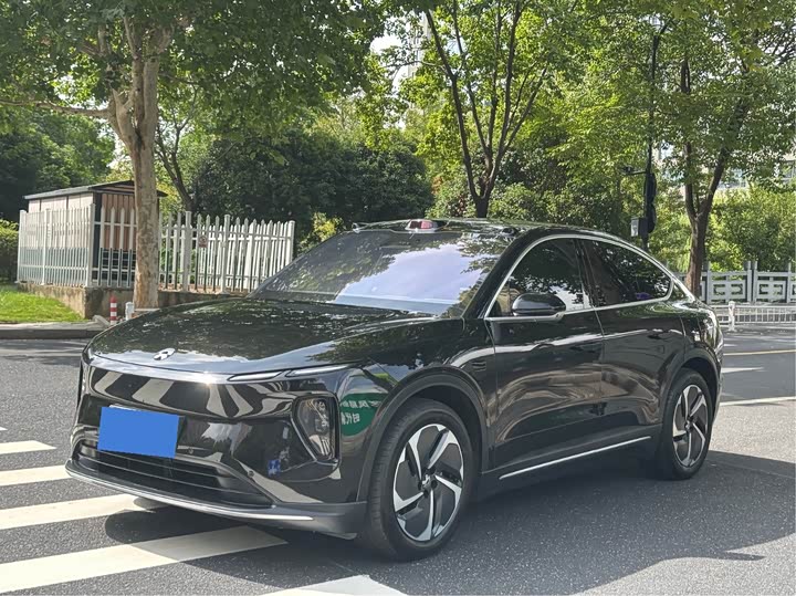 Фото 1 - Nio EC6