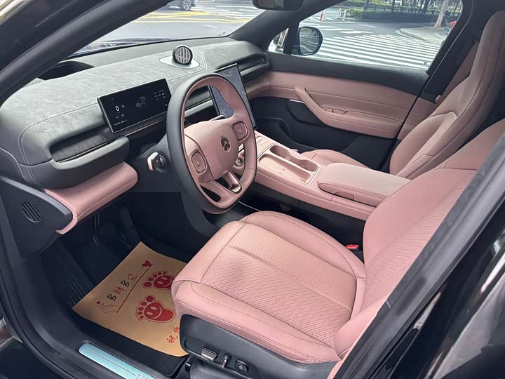 Фото 5 - Nio EC6