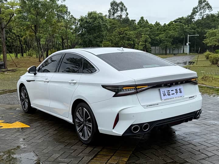 Фото 14 - Chery Arrizo 8