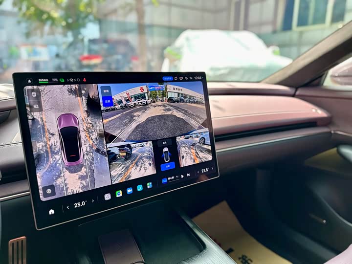 Фото 30 - Xiaomi SU7