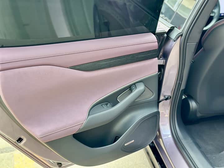 Фото 35 - Xiaomi SU7