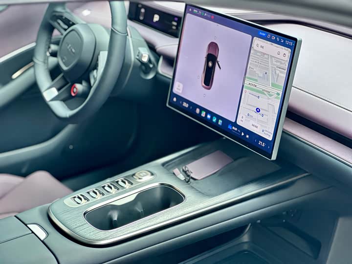 Фото 47 - Xiaomi SU7