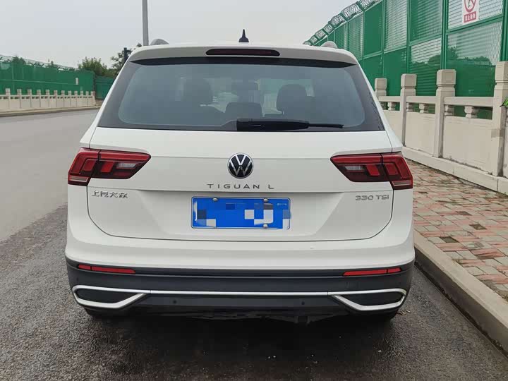 Фото 4 - Volkswagen Tiguan L Pro