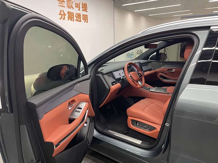 Фото 8 - BYD Tang L