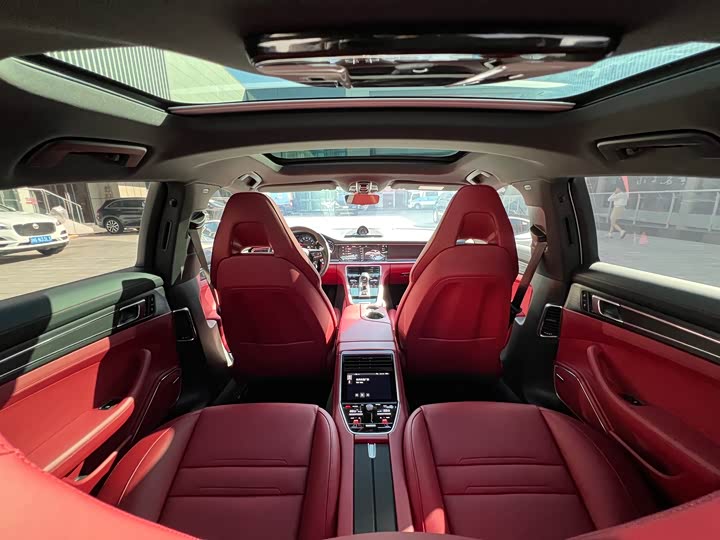 Фото 22 - Porsche Panamera