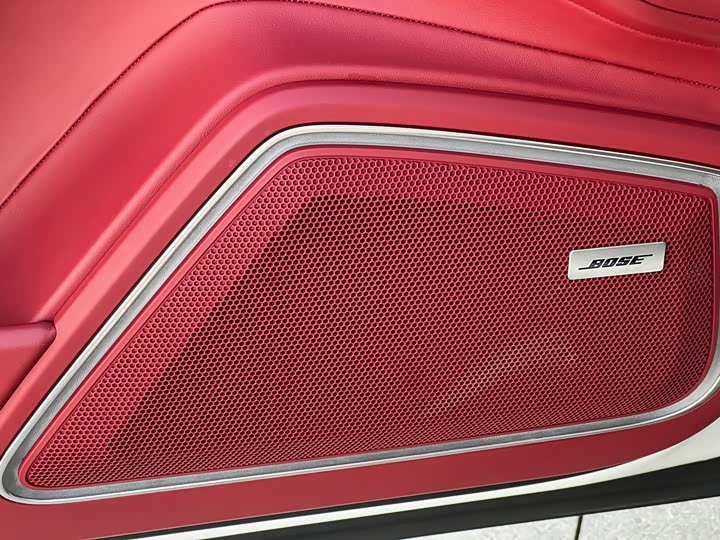 Фото 25 - Porsche Panamera