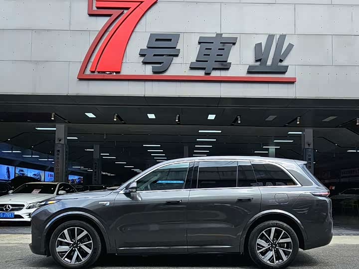 Фото 3 - LiXiang L8