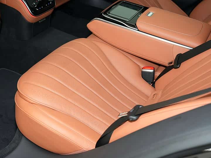 Фото 15 - Mercedes-Benz S-Class