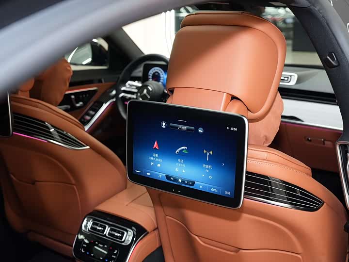 Фото 18 - Mercedes-Benz S-Class