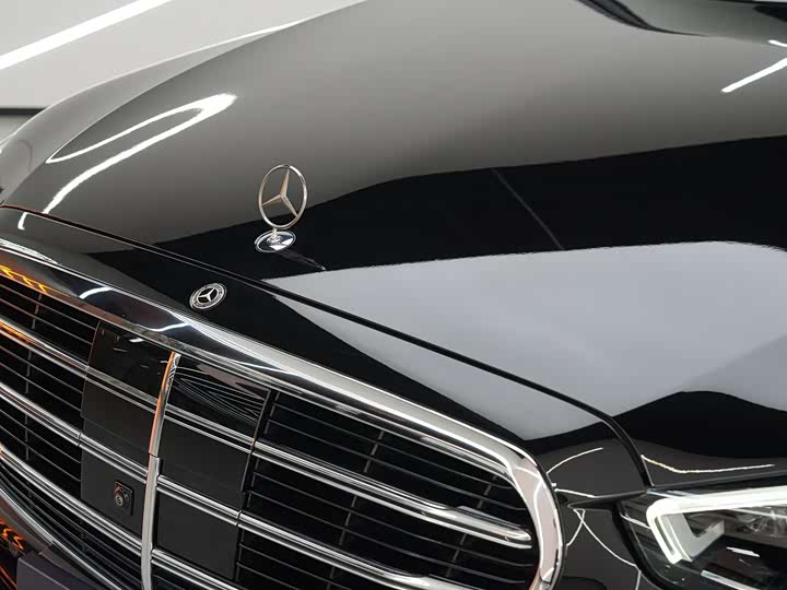 Фото 8 - Mercedes-Benz S-Class
