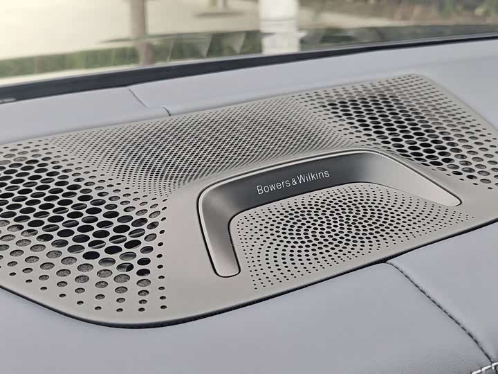 Фото 15 - BMW X7