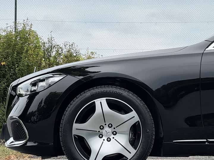 Фото 12 - Mercedes-Benz Maybach S-Class