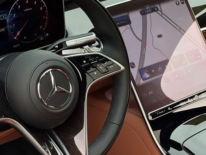 Фото 20 - Mercedes-Benz Maybach S-Class