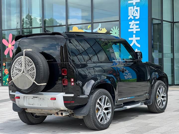 Фото 33 - Land Rover Defender