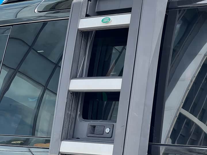 Фото 4 - Land Rover Defender