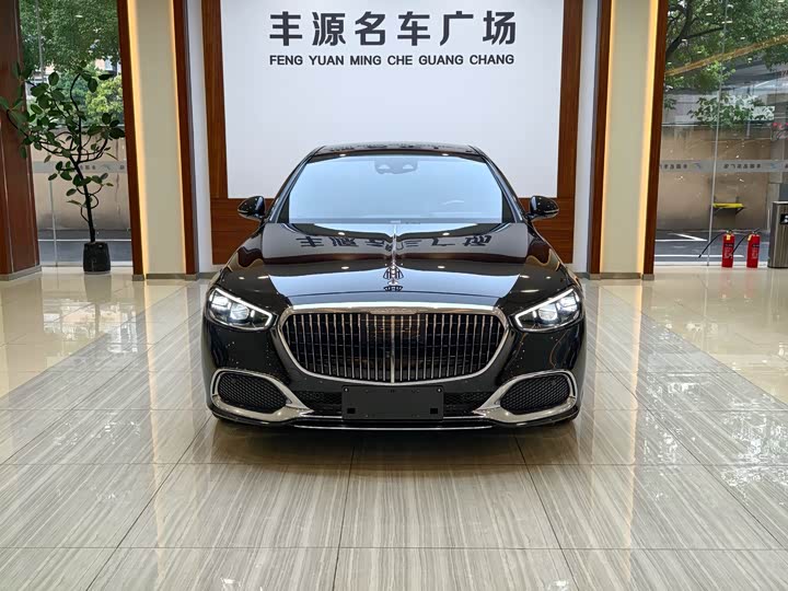 Фото 2 - Mercedes-Benz Maybach S-Class