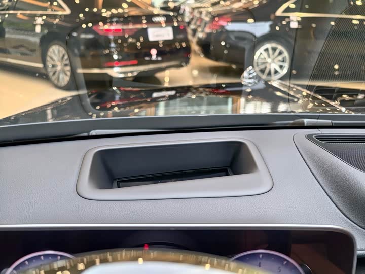 Фото 22 - Mercedes-Benz Maybach S-Class