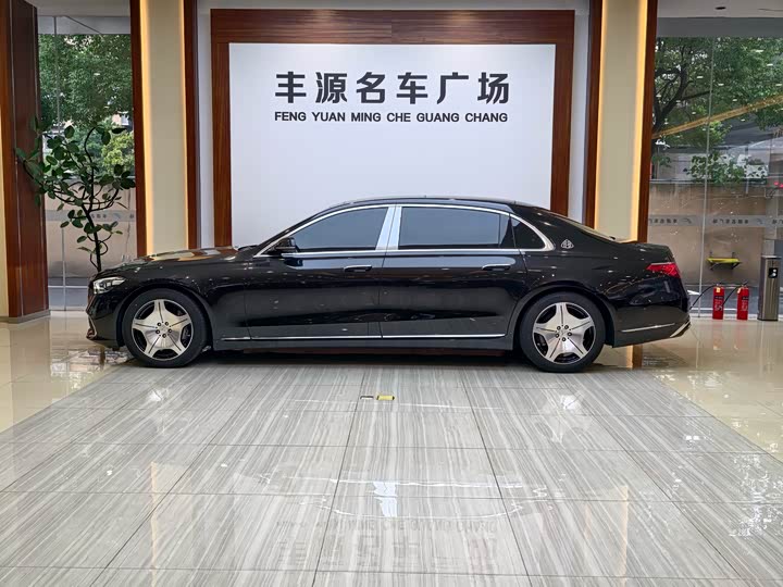 Фото 28 - Mercedes-Benz Maybach S-Class
