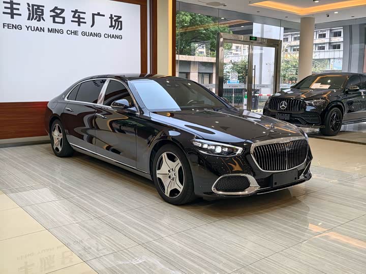 Фото 3 - Mercedes-Benz Maybach S-Class