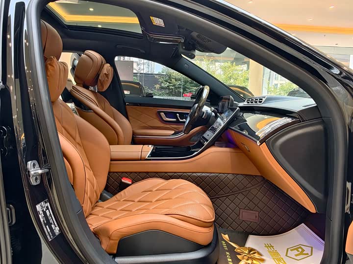 Фото 8 - Mercedes-Benz Maybach S-Class