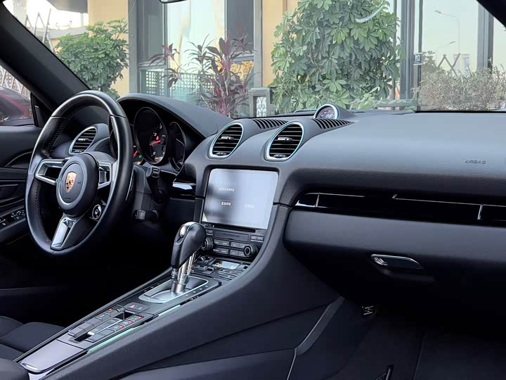 Фото 10 - Porsche 718