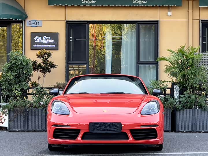 Фото 2 - Porsche 718