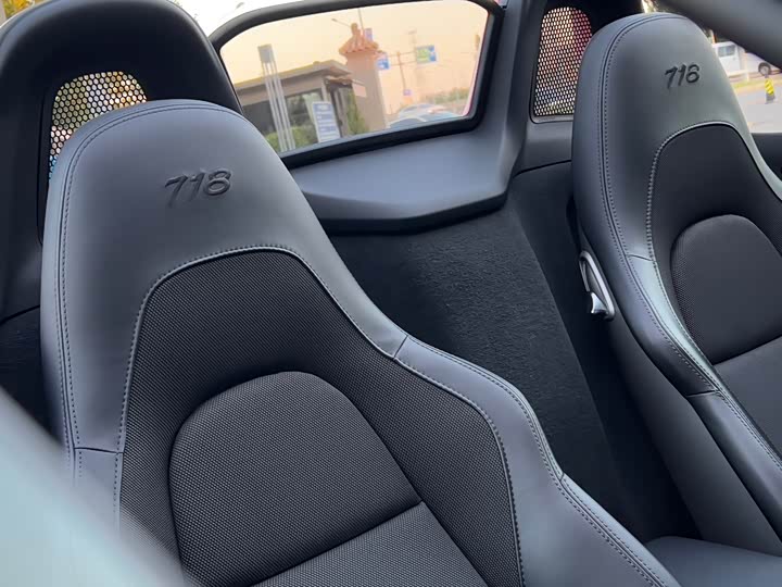 Фото 30 - Porsche 718