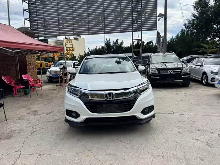 Фото 2 - Honda Vezel