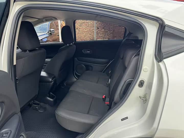 Фото 6 - Honda Vezel