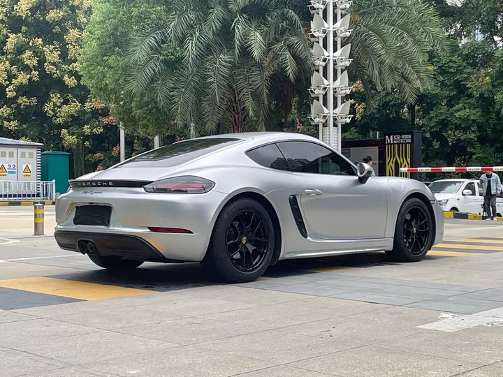 Фото 4 - Porsche 718