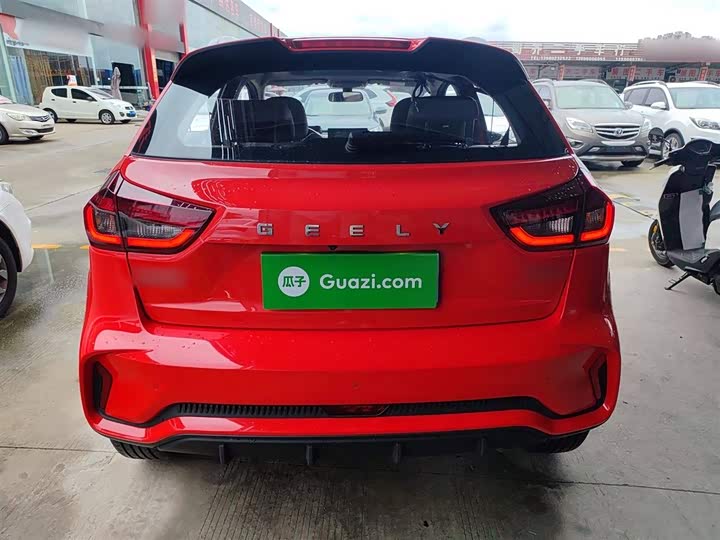 Фото 6 - Geely Vision X3