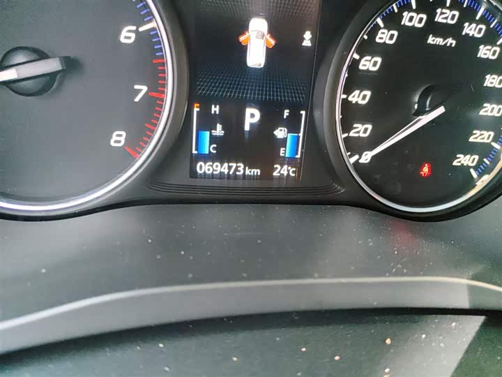 Фото 5 - Mitsubishi Outlander