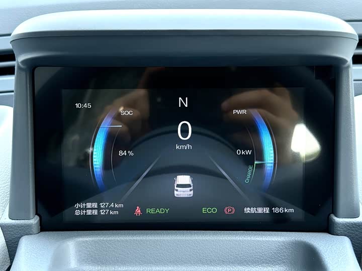 Фото 10 - Bestune Pony