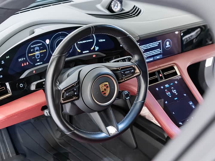 Фото 8 - Porsche Taycan