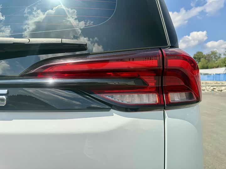 Фото 16 - Maxus G50