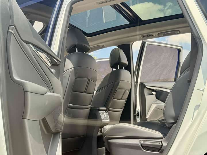 Фото 6 - Maxus G50