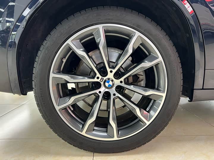 Фото 28 - BMW X3