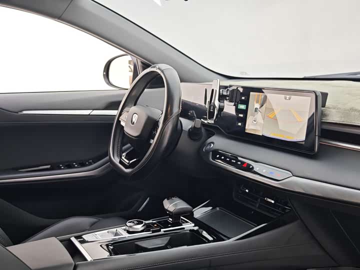 Фото 17 - Changan Raeton Plus