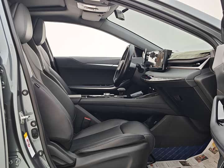 Фото 18 - Changan Raeton Plus