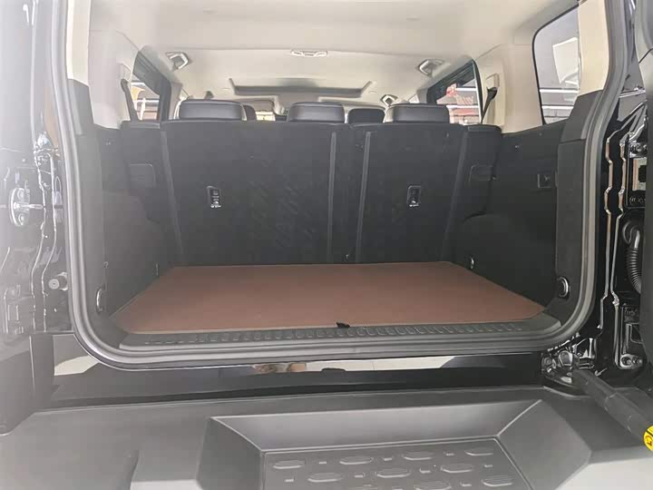 Фото 11 - Tank 300