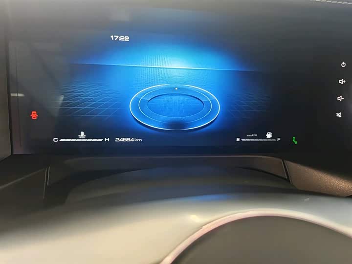 Фото 2 - Tank 300