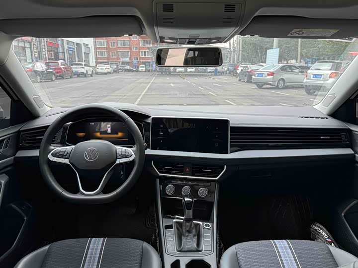 Фото 7 - Volkswagen Sagitar L