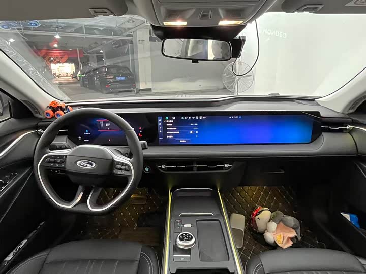 Фото 4 - Ford Mondeo