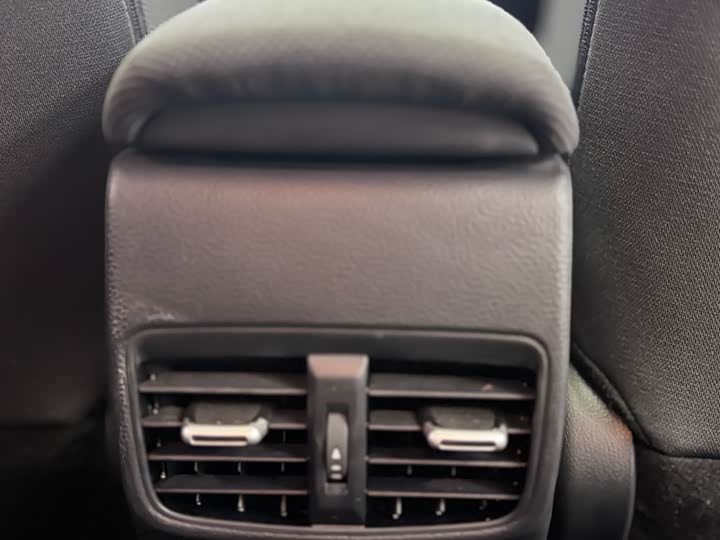 Фото 14 - Toyota Levin