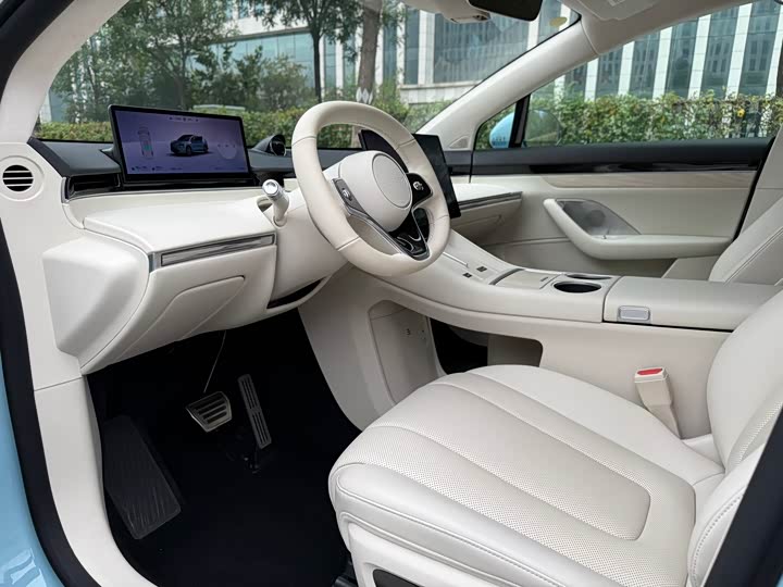 Фото 11 - Luxeed R7