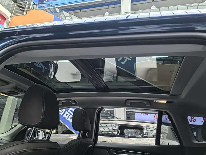 Фото 12 - BMW X1