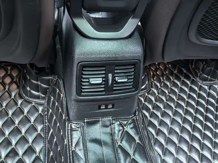 Фото 13 - BMW X1