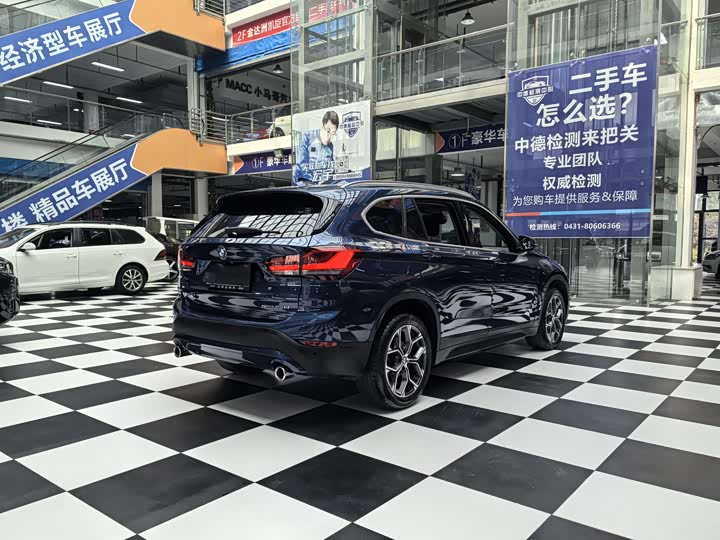 Фото 6 - BMW X1