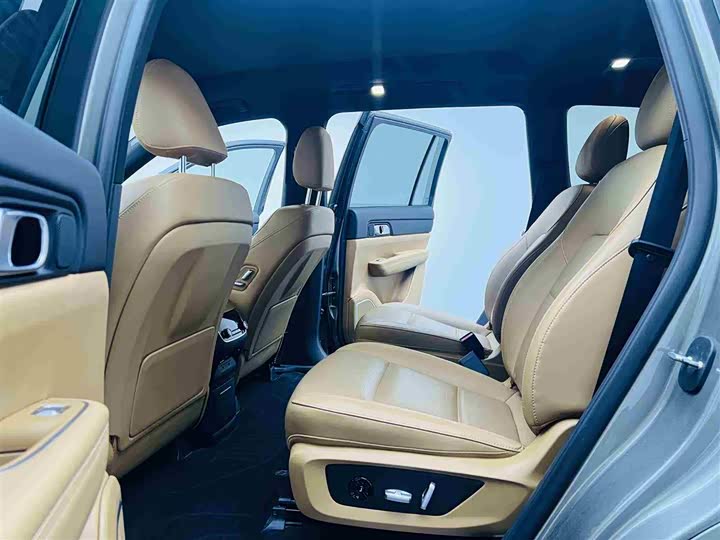 Фото 13 - LiXiang One