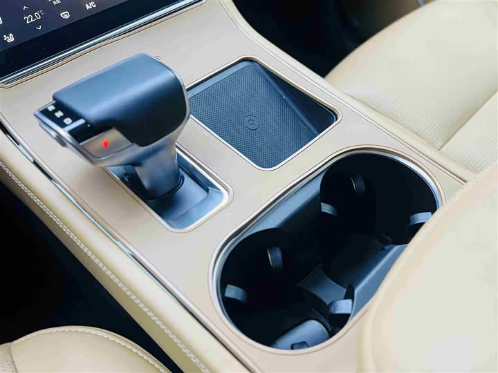 Фото 9 - LiXiang One